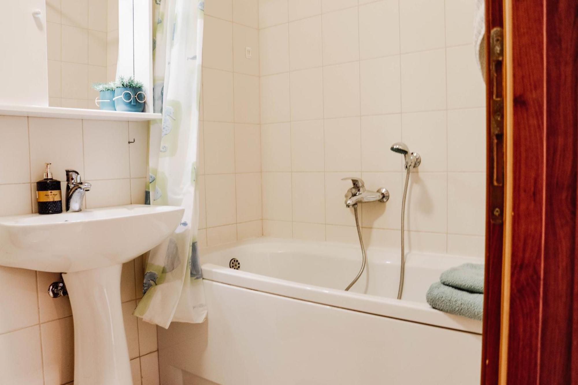 Apartman Mia Risan Εξωτερικό φωτογραφία