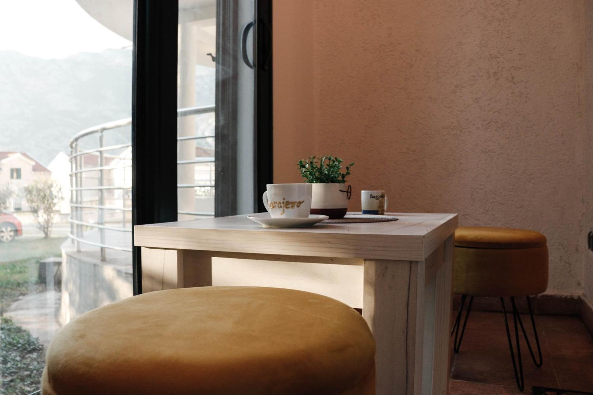 Apartman Mia Risan Εξωτερικό φωτογραφία